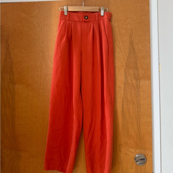 Monteau Linen 2 Piece Set- Crop Top and Tailored Pants - Orange/Red - Picture 5 of 8